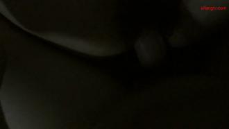  女主情不自禁从拒绝被拍到自己拿起来拍！没有更新 