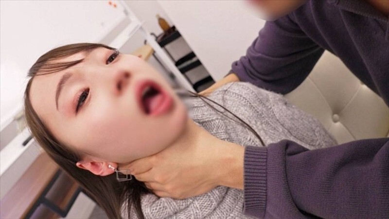 FC2-PPV-4724729 【最瘋狂的潑墨irrumatio】超可愛女大學生深喉潮吹喉嚨鼓出來瘋狂的肉體自慰器【令和時代胡說】