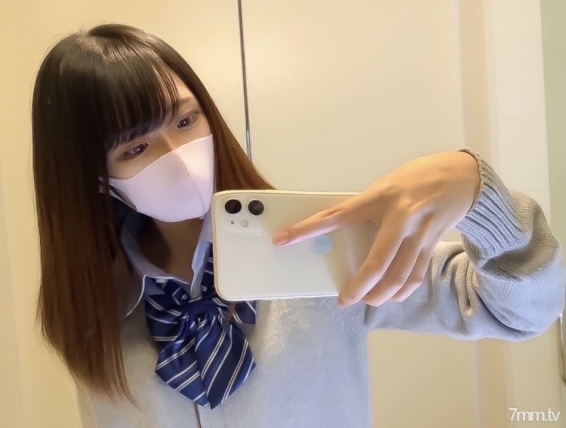 FC2-PPV-2190571 [續集] 很受歡迎！ 18 歲現役少女◯ 學生超纖細美少女Rika-chan 最新作品！放學後一起做泳衣，拍出人生第一次大量面部射精吧！